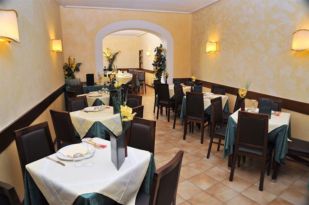 Hotel Massimo D'Azeglio Montecatini Terme Exterior foto