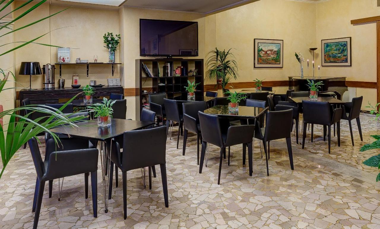 Hotel Massimo D'Azeglio Montecatini Terme Exterior foto